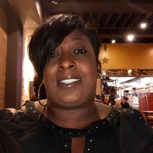 Meet your Posher, Renee